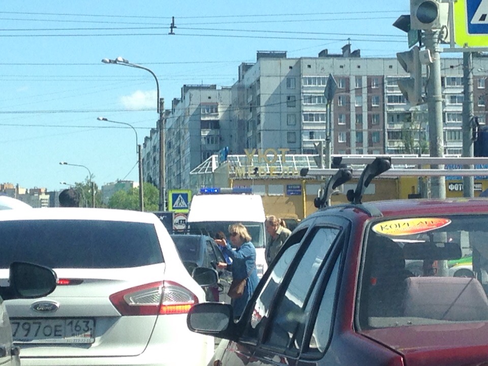 Что произошло в большевике. Авария на Большевиков сегодня СПБ.