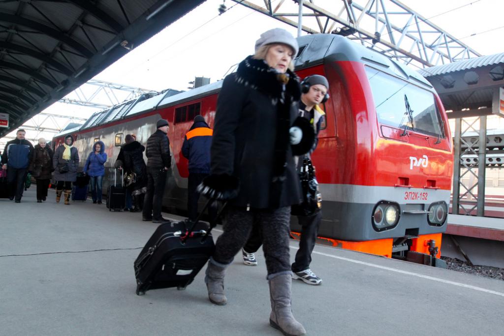 Поезд Владикавказ-Петербург увез пассажиров в депо