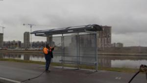 Петербург готовится к зиме: продолжается уборка дорог и улиц