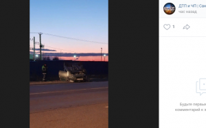 Утром на юге Петербурга перевернулись две машины