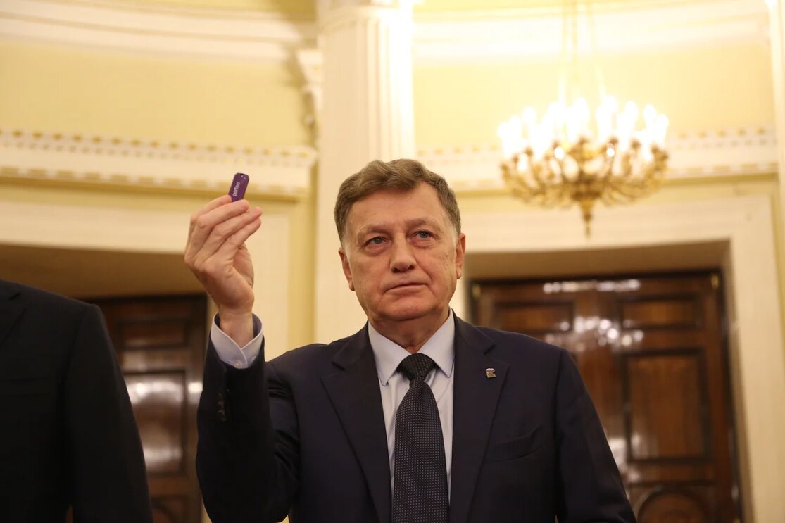 В Мариинском дворце прошла церемония внесения бюджета Петербурга на 2021-2023 годы