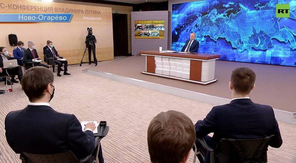 «Путин обещал, у него и спрашивайте»: президент обещал разобраться с чиновником-хамом из Ленобласти
