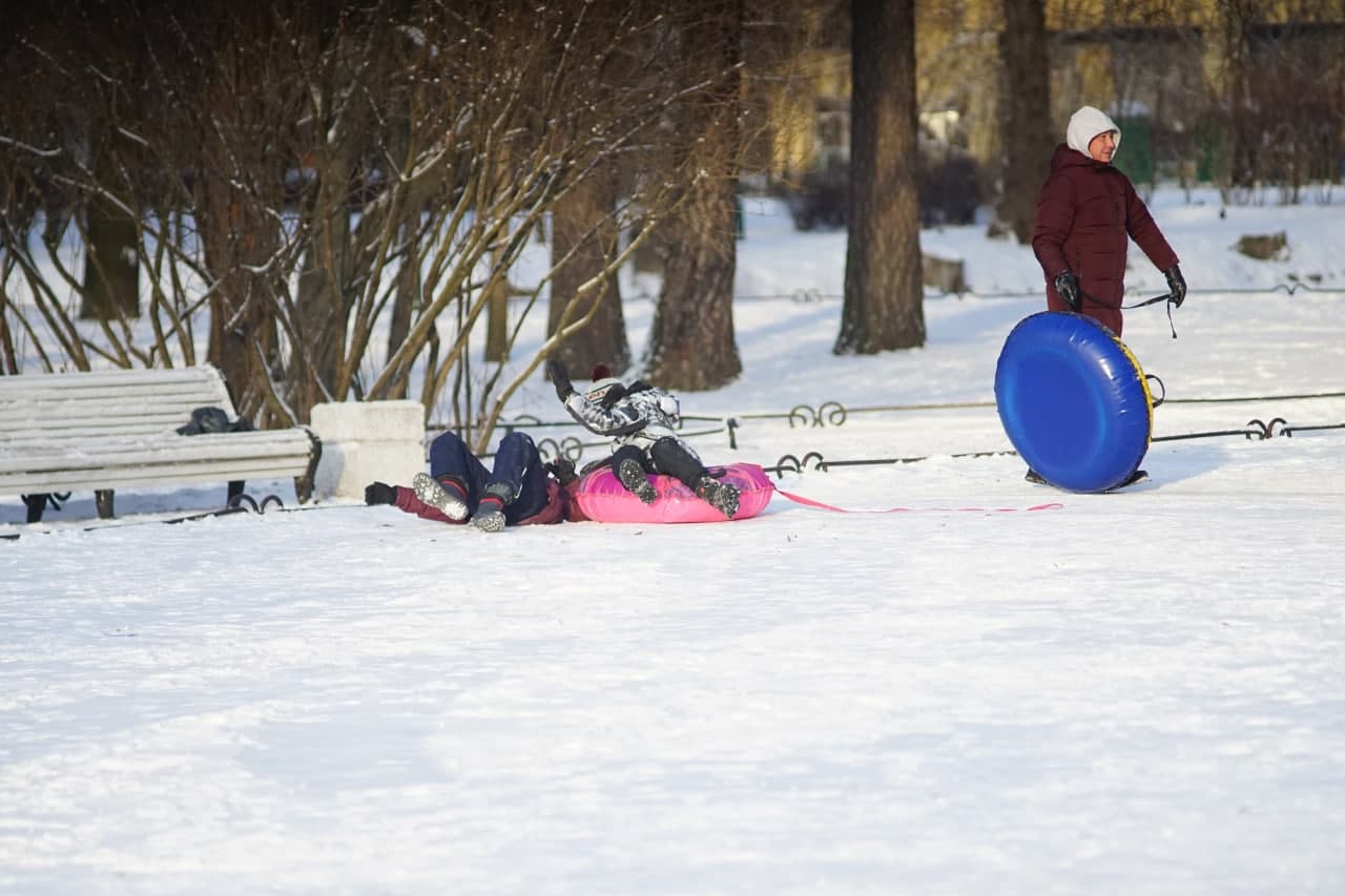 Как петербуржцы катаются на смертельно опасных "ватрушках" - фоторепортаж Gazeta.SPb