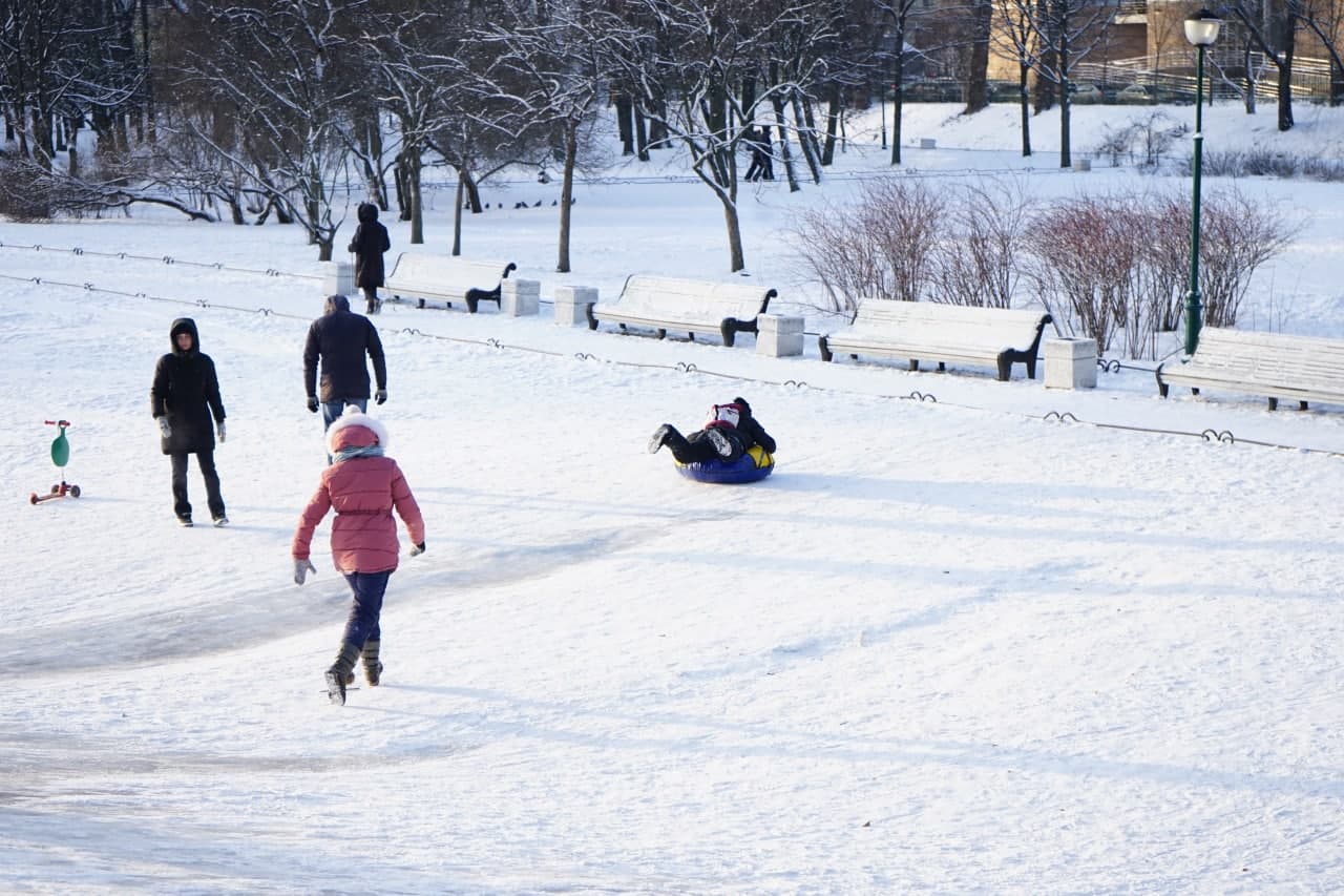 Как петербуржцы катаются на смертельно опасных "ватрушках" - фоторепортаж Gazeta.SPb