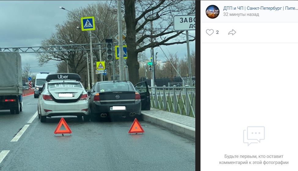 В Стрельне произошло сразу два ДТП на Санкт-Петербургском шоссе