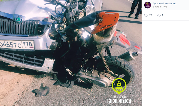 Подростки на скутере, смертельные наезд на пешехода и велосипедиста, лобовое ДТП на Приморском шоссе: аварии с летальным исходом в Петербурге и Ленобласти