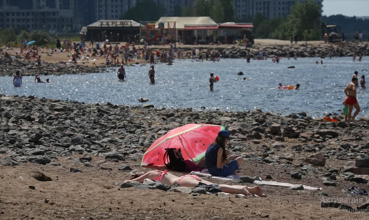 Температурные рекорды ожидаются 22 и 23 июня. Купание. Фоторепортаж Gazeta.SPb