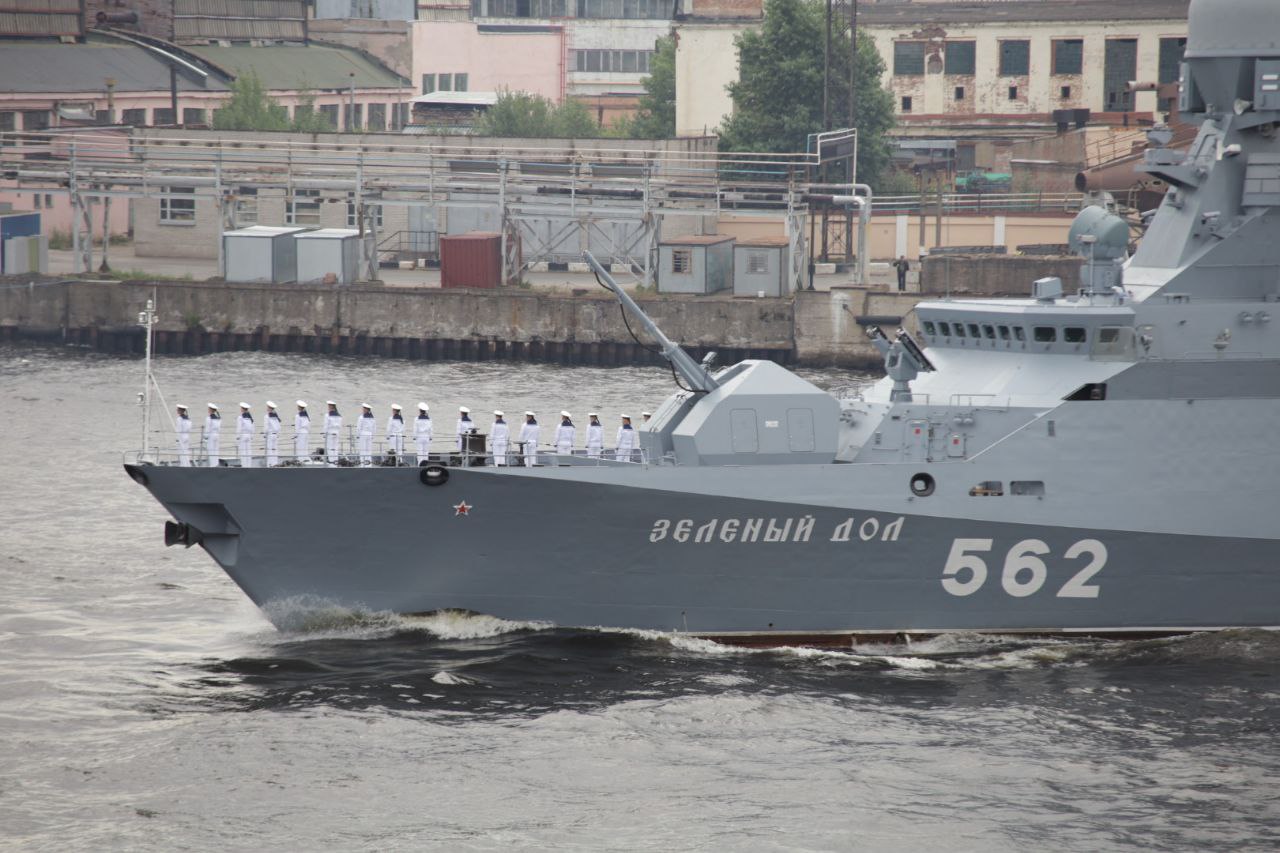 В Петербурге завершился парад в честь Дня ВМФ. Фоторепортаж Gazeta.SPb