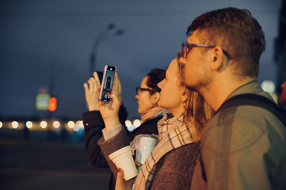 На Троицком мосту состоялось лазерное шоу в честь 800-летия Александра Невского