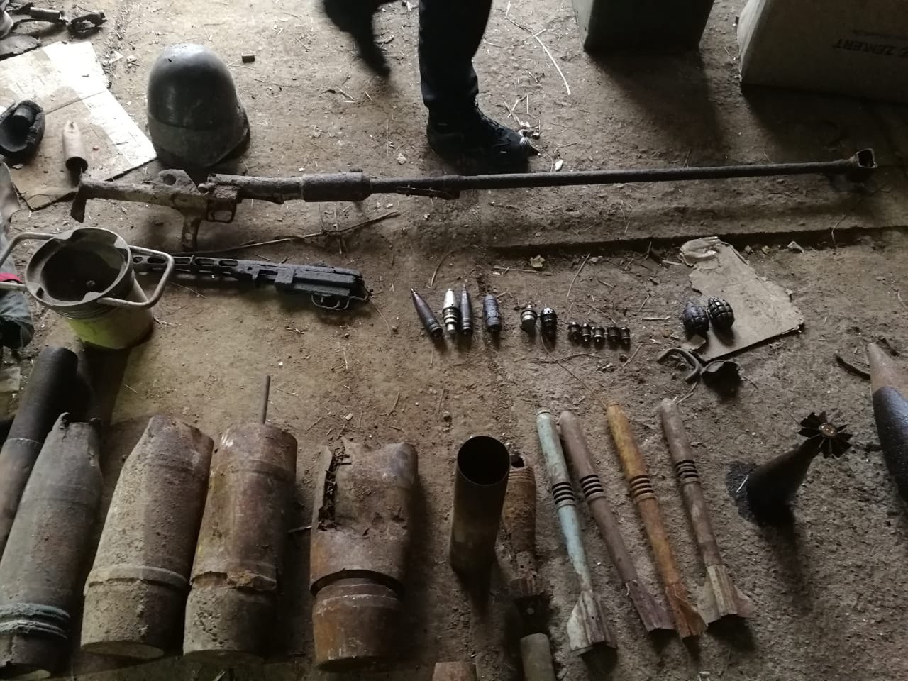 Взрывотехники ОМОН Росгвардии осмотрели место взрыва в Перово. Фоторепортаж  и видео Gazeta.SPB
