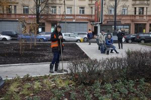 Площадь у Российской национальной библиотеки открылась после реконструкции: фоторепортаж Gazeta.SPb