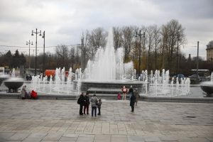 Площадь у Российской национальной библиотеки открылась после реконструкции: фоторепортаж Gazeta.SPb