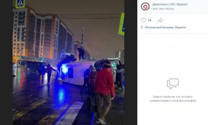 Карета скорой помощи перевернулась в ДТП в Мурино