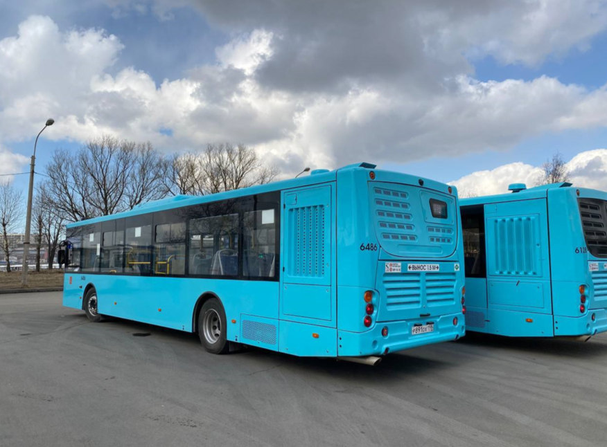 Маршруты автобусов Петербурга изменят на время военно-морского салона