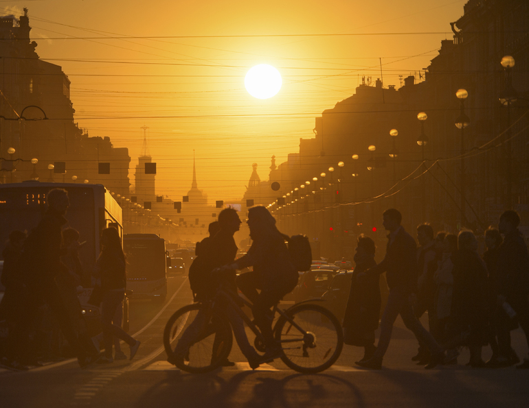 Петербуржцев предупредили об опасности из-за сухой и жаркой погоды