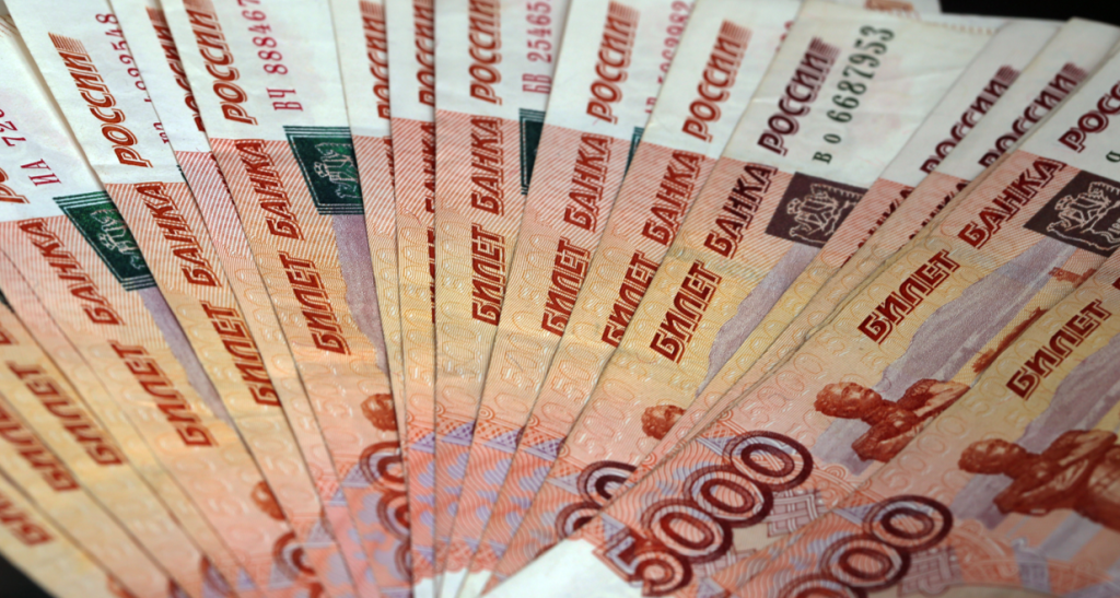 В Петербурге раскрыли хищение 64 миллионов рублей судоремонтного предприятия