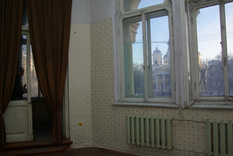 В Петербурге сдают в аренду музей-квартиру Бродского