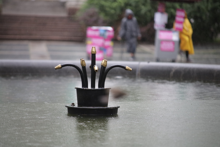 В Петербурге ввели особое условия для работы фонтанов на День ВДВ
