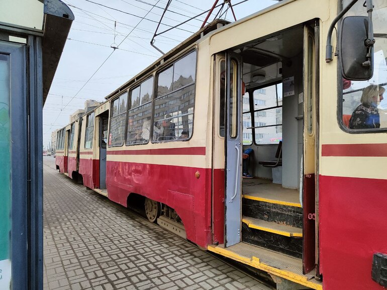Ремонт трамвайных путей на Лиговском проспекте внесет корректировку в движение транспорта