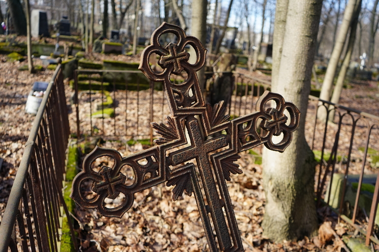 На кладбище Арбузово сожгли крест