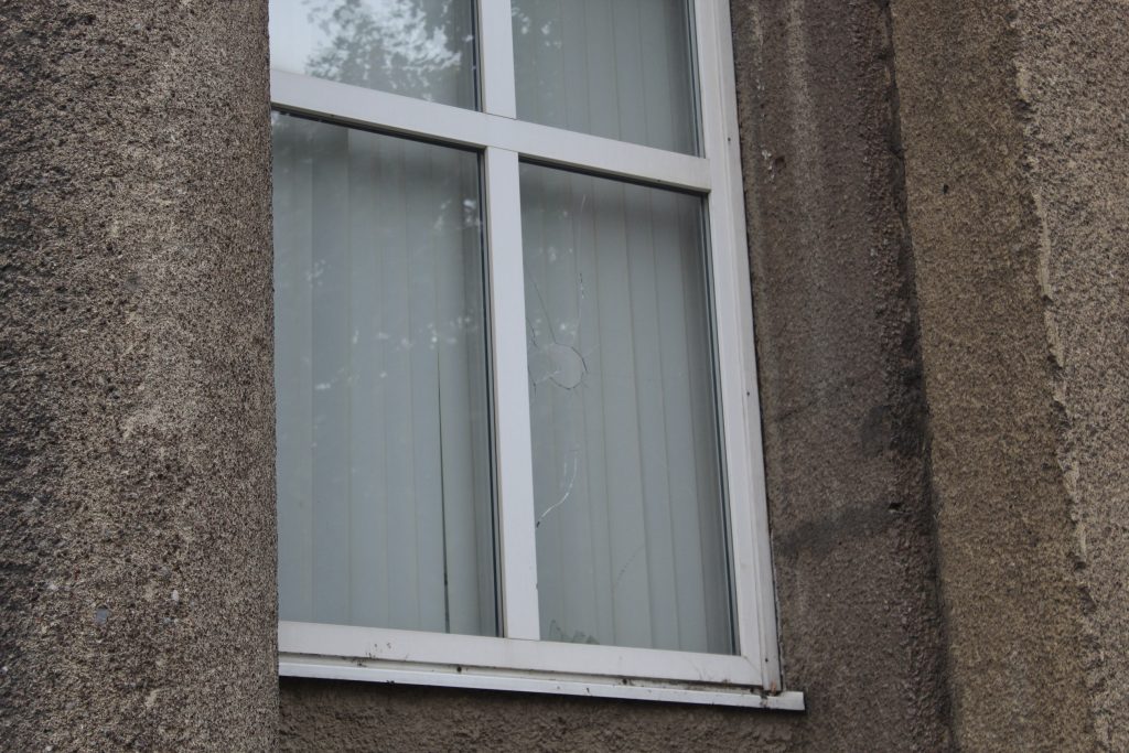 Неизвестные разбили окна синагоги на Московском проспекте в Петербурге