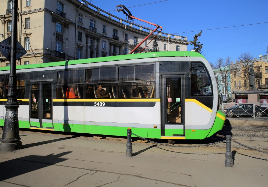 В Петербурге собрали трамвай для линии от Купчино до Славянки