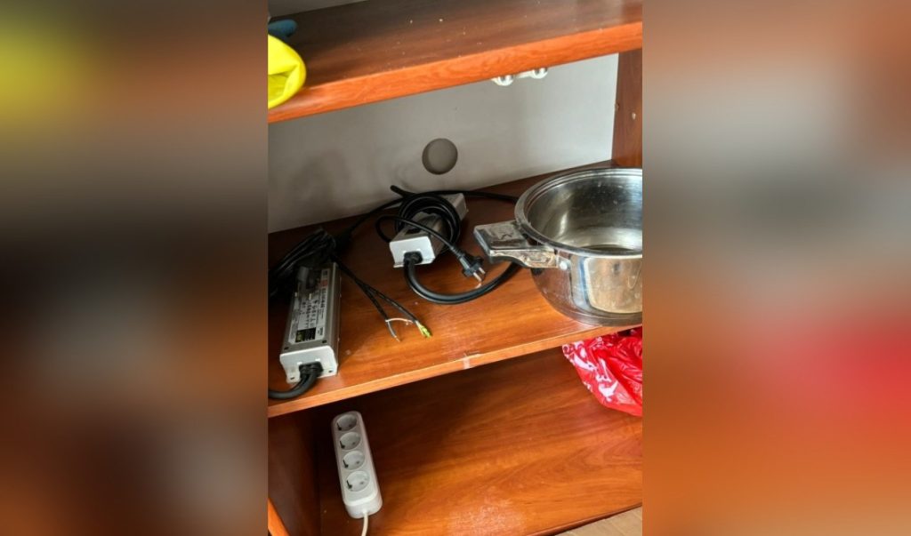 Садовод вырастил наркоплантацию на Миллионной и снял 1,3 килограмма вещества