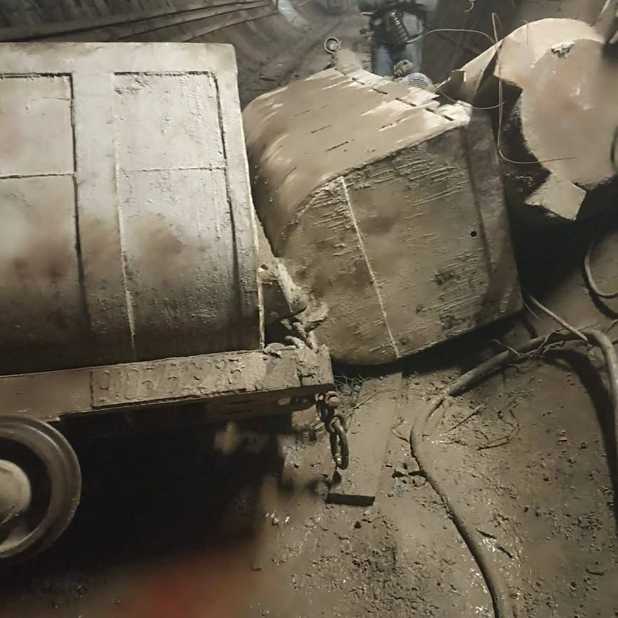 Прокуратура Петербурга показала фото вагонетки, убившей рабочего в метро