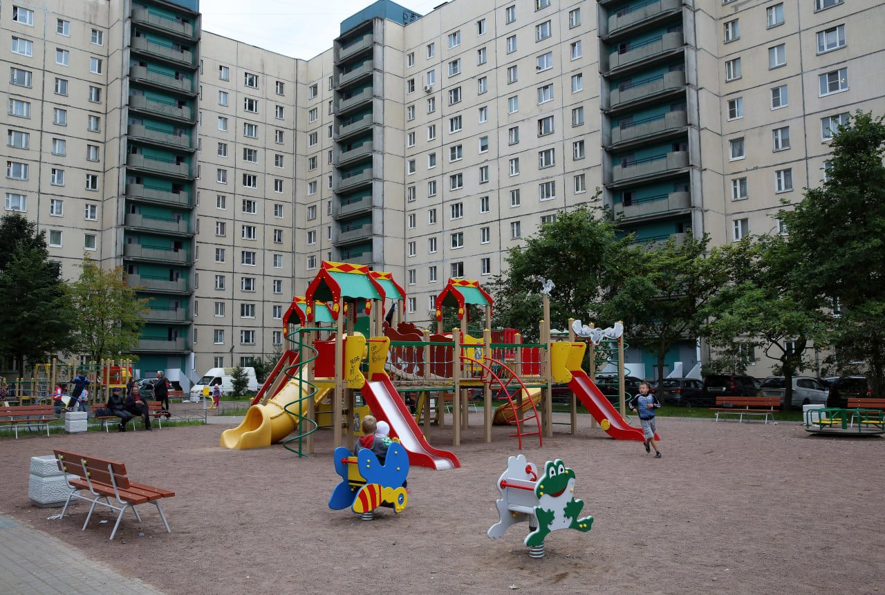 Петербуржцы указали на проблемы в обустройстве площадок для детей