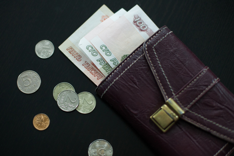 Минтруд РФ предложил увеличить МРОТ до 22 440 рублей в 2025 году