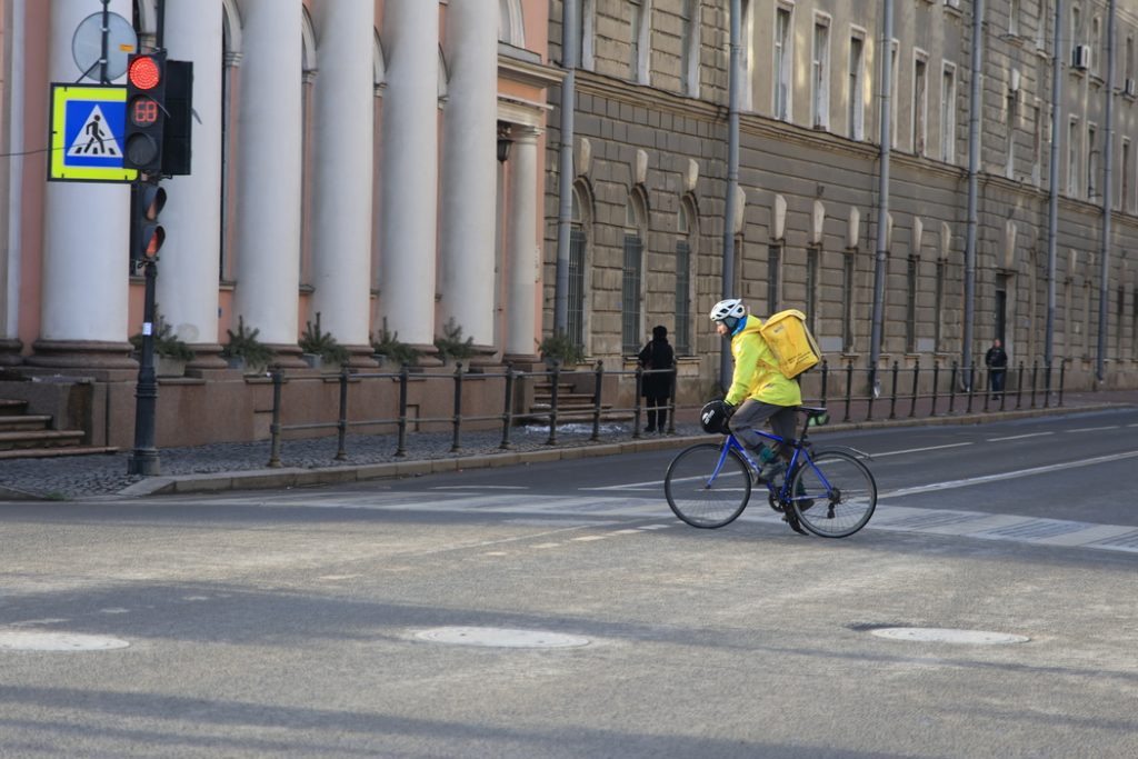 Первая половина августа в Петербурге оказалась дождливой и теплой