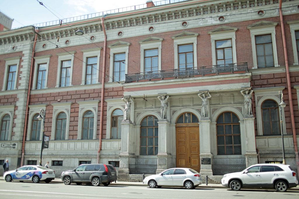 В Петербурге занялись разработкой таблички для Дома реставратора на Литейном