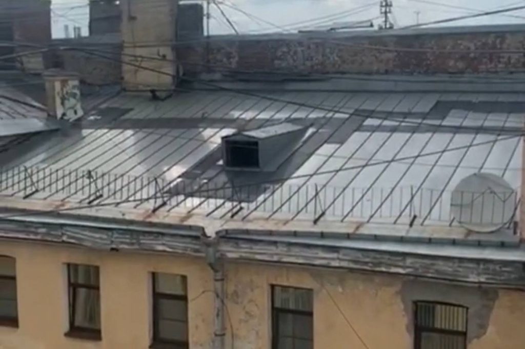 Полиция задержала очередного руфера-экскурсовода по крышам Петербурга