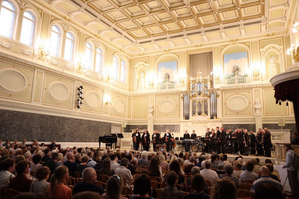 Оркестр из города-побратима подарил Петербургу концерт в рамках фестиваля романса