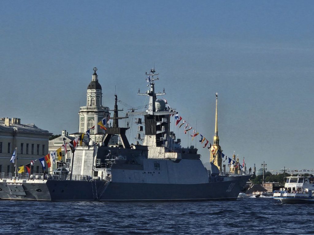 В День ВМФ в России пройдут масштабные парады с участием 200 кораблей и судов