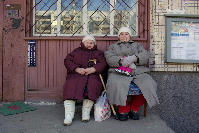 В Петербурге с сентября запустят льготные карты «Серебряный возраст» для пенсионеров