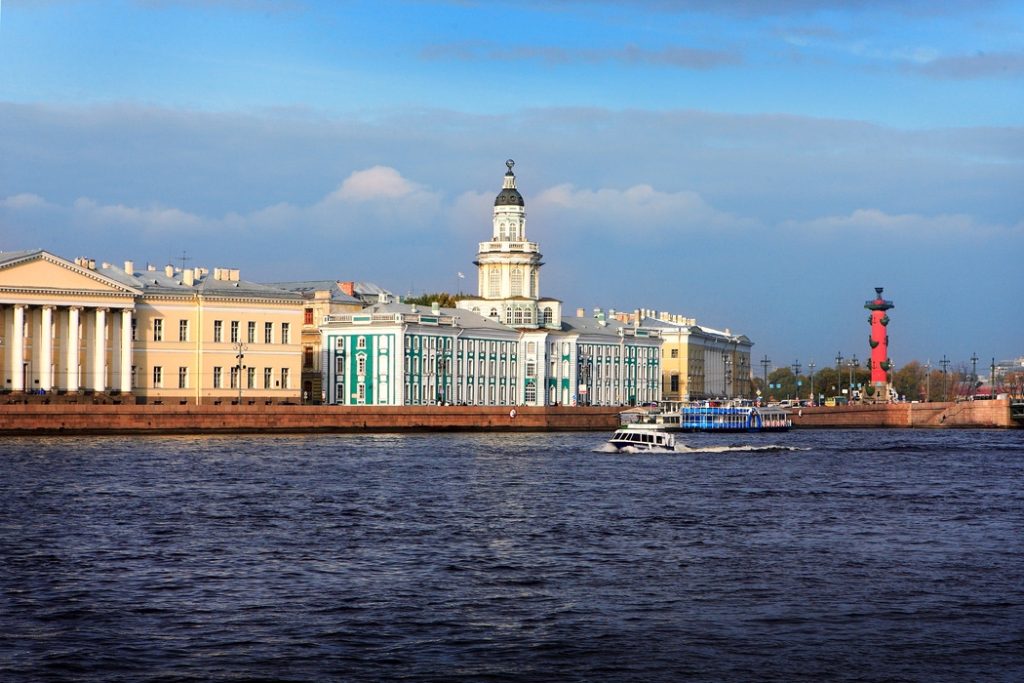 Набережные в Петербурге намерены объединить в непрерывную зону для пешеходов