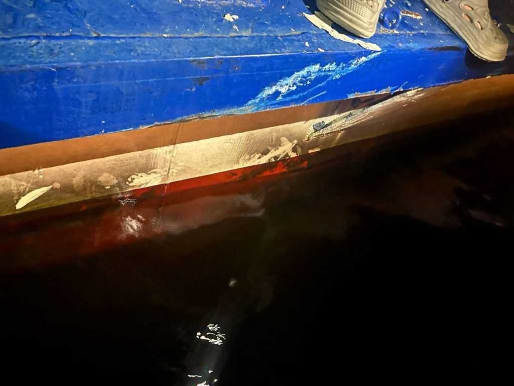 Английскую набережную не поделили три теплохода