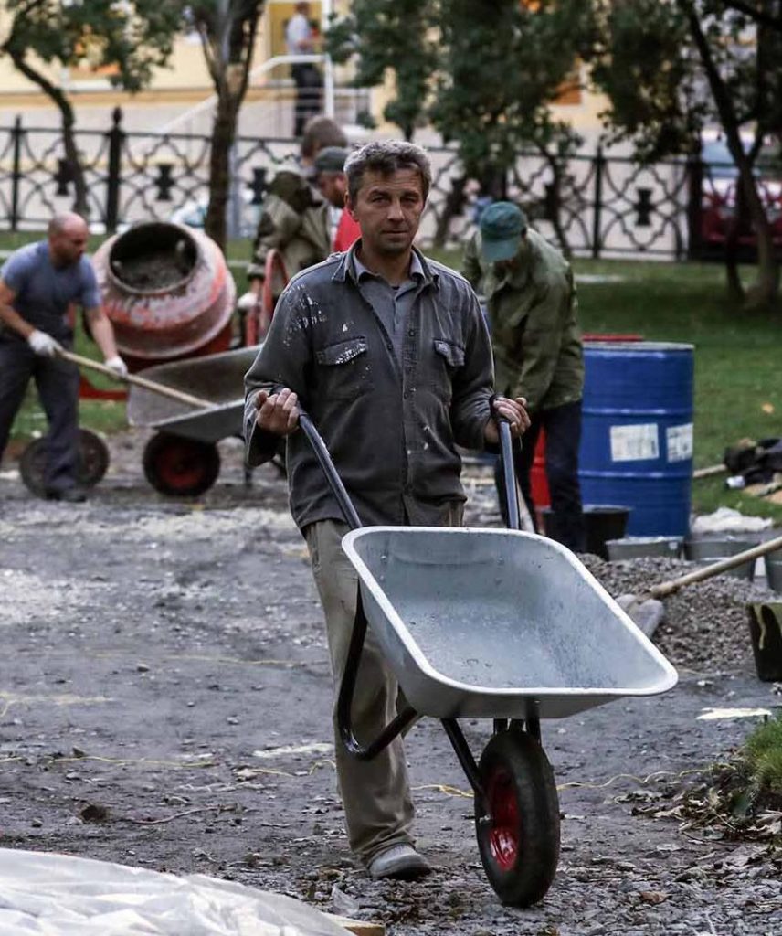 В Петербурге приведут в порядок сквер на улице Химиков