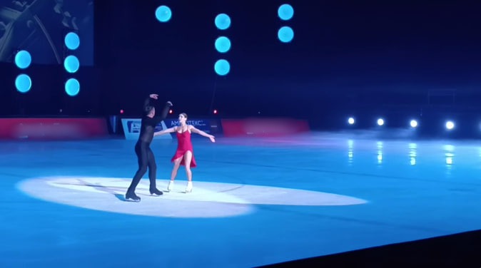 Фигурист Галлямов спросил, сколько мужчин смотрели на платье его партнёрши