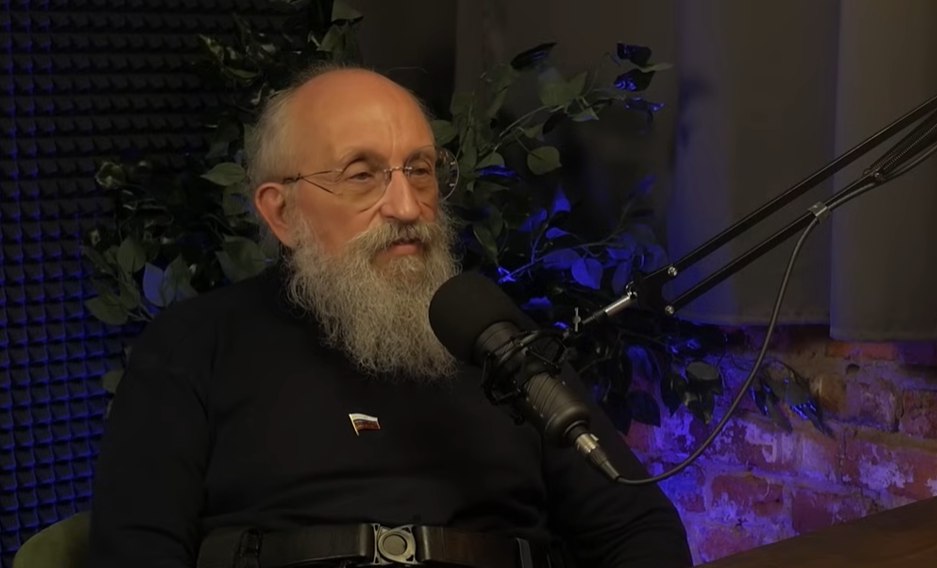 photo_5314412633526494794_y (1)