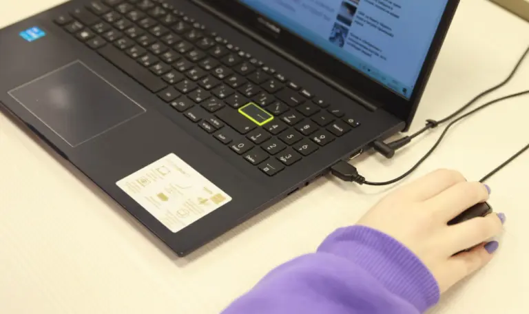 В мобильном приложении Авито появились динамический рекламные блоки — HTML5-баннеры