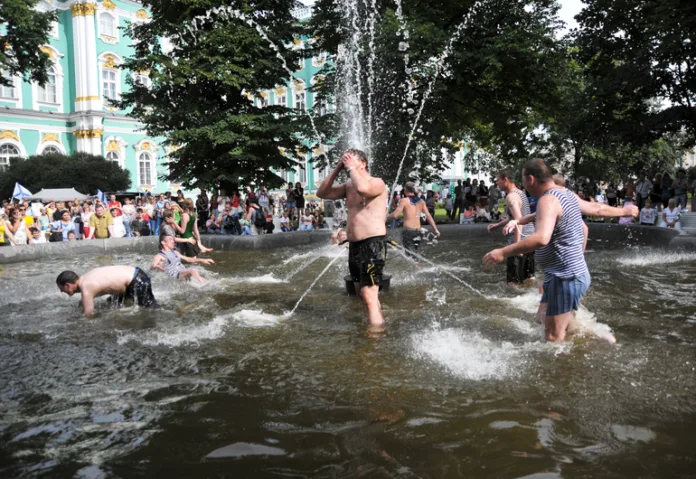 фонтан купание