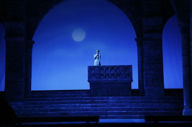 Цыганова злорадствует над уходом Богомолова из Школы-студии МХАТ