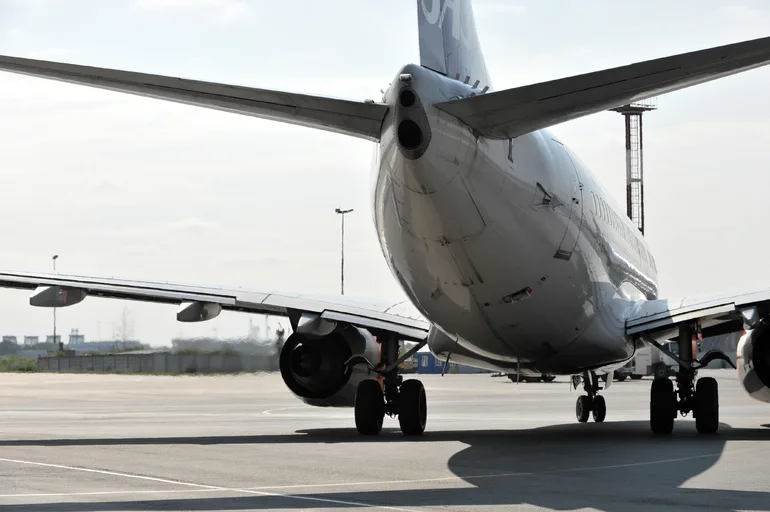 Поездка Гарри и Меган в Иорданию вызвала споры о статусе пары