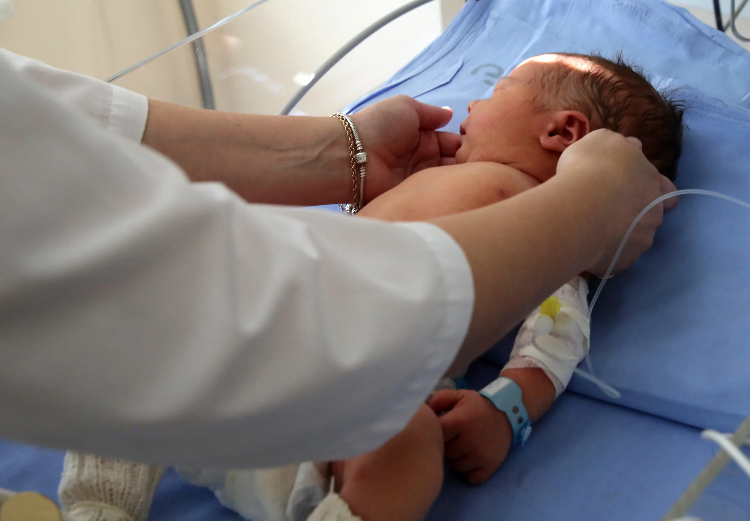 Онищенко назвал средний возраст рождения первого ребенка в России