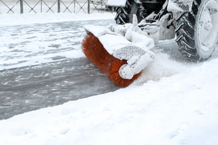 Уборка снега