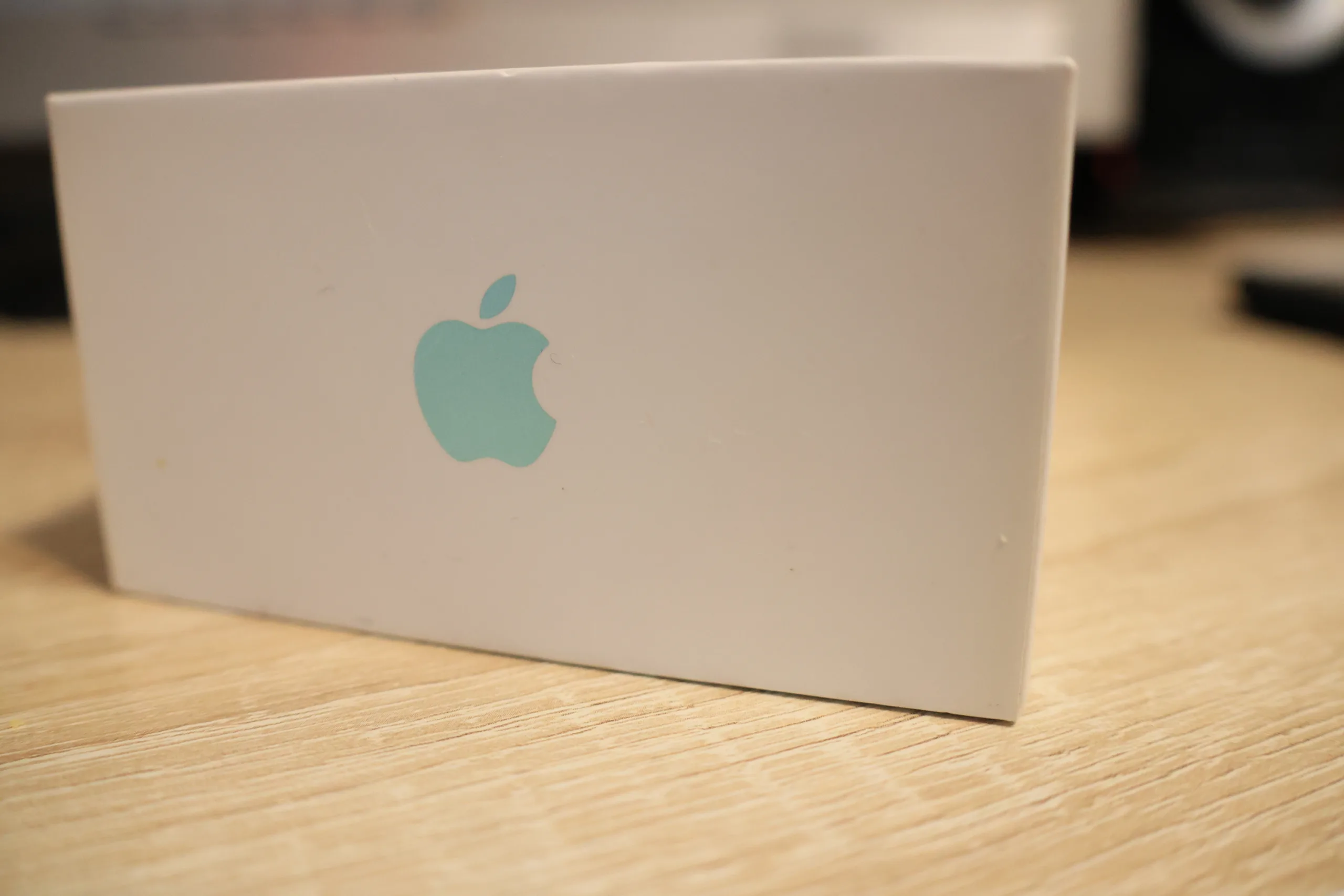 Apple представила самый дешевый макбук с процессором от iPhone