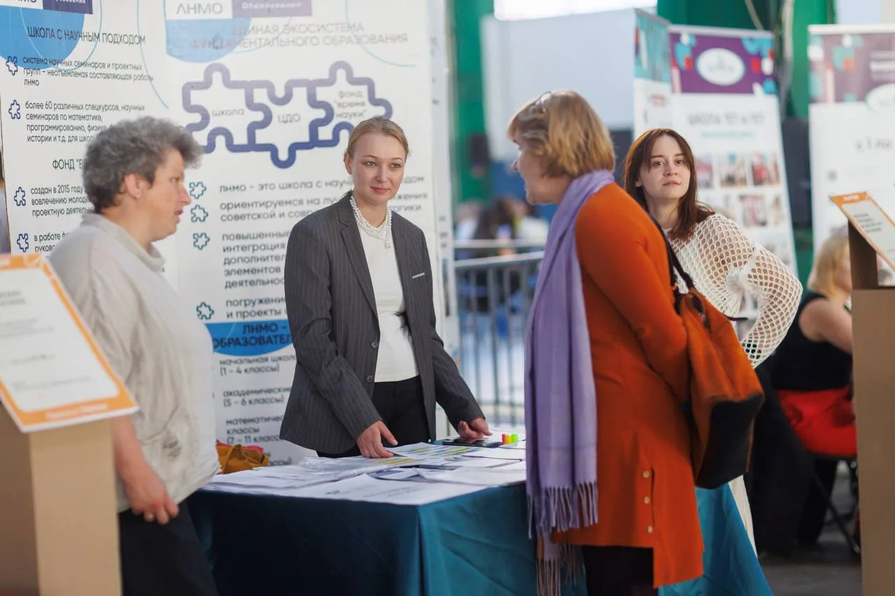 В Санкт-Петербурге ищут баланс между школьными оценками и детством