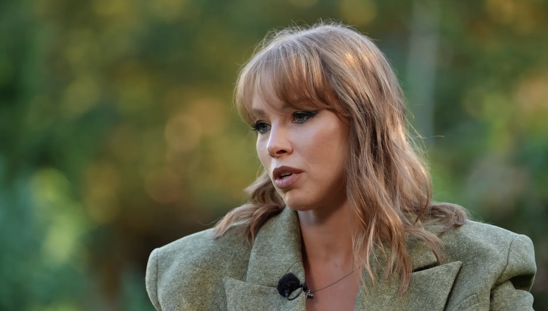 Полина Диброва показала кадры с возлюбленным из Антарктиды